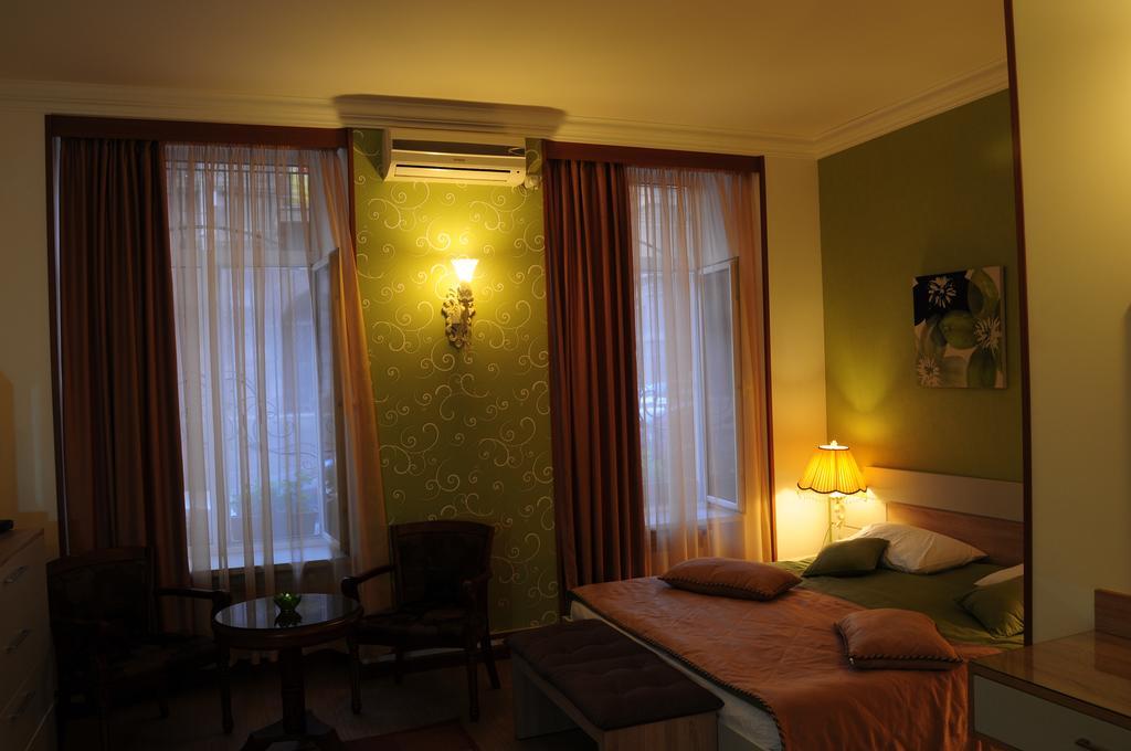 Azoyan Guest House Yerevan Ngoại thất bức ảnh